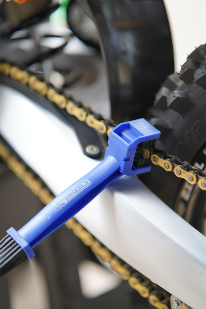 Brosse de chaîne moto